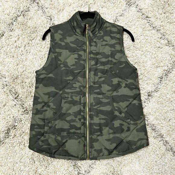 Mud Pie Women’s Camouflage Quilted Vest Size Small NEW - Picture 1 of 5